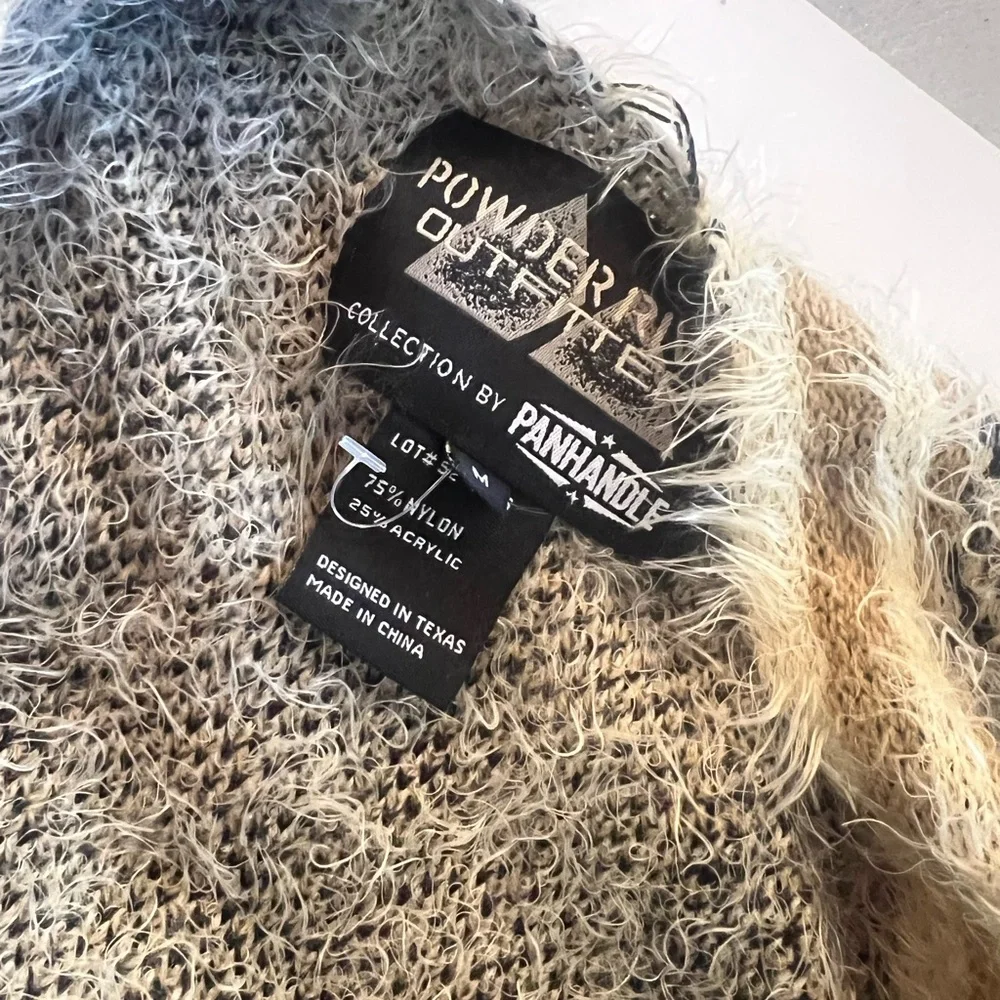 Aztec shall - Picture 2 of 2